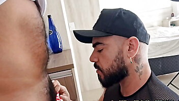 Hardcore puta, novinha com dotado, fio dental, hardcore blowjob big ass, gay brasileiros