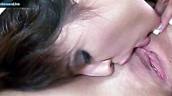 Saliva lesbian, lesbe erste erfahrung, eurfrat, girl spitting, lesben spitting
