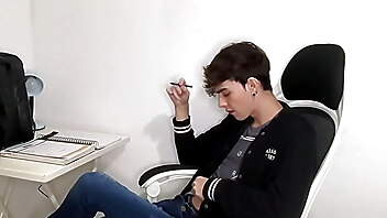 Big dick jerking solo, amateur skinny big, solo twink jerking, while guy jerks off, jerking solo, jerking off in car