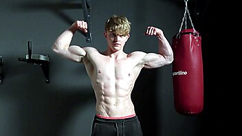Solo am, casting flex, her muscle, gay male tube gay, muscle gay casting, street man
