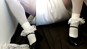 Small dick diapers, porn that goes, peeing crossdressers, peeing her pantyhose, pantyhose double