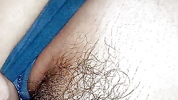 Teen couple caught, mælke patter brystvorter, mælke patter spræjtesex, konemælkebryster, girl caught