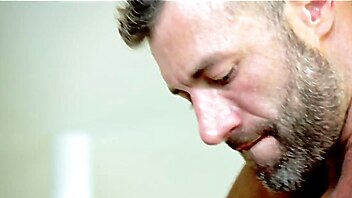 분수녀ㅑ, 게이 다른인종간 섹스, 대물 정액, gay rimming, 보지물싸게하기