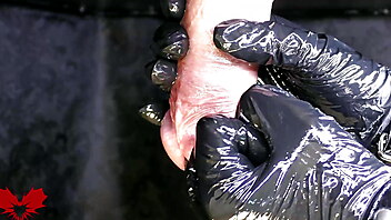 Domina mrda par, german latex, massage glans, gloves fetish, vystriky pres